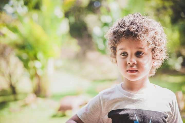 corte de cabelo cacheado masculino infantil