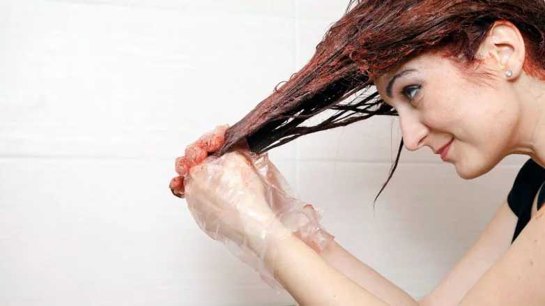 tinta de cabelo na pele