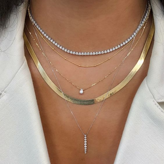 dourado e prata