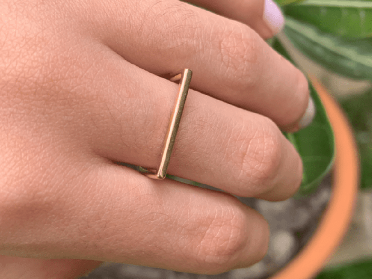 anéis minimalistas