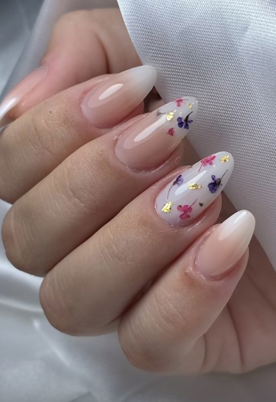 Branco leitoso com detalhes encapsulados