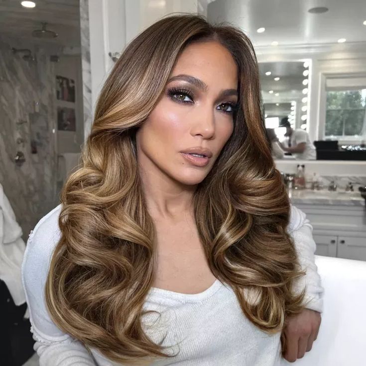 Tons quentes de cabelo 2025 balayage mel
