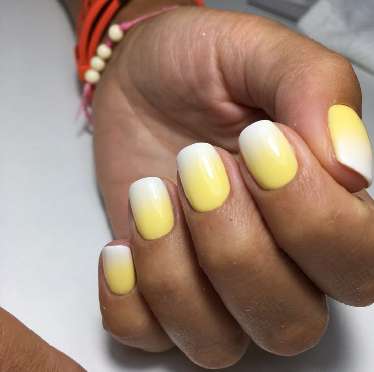 Amarelo Pastel em Degradê