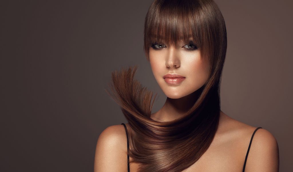 Cabelo Mocha Mousse 2025 cor do ano