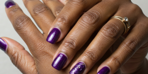 Cores escuras de esmaltes