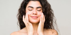 Dermatologistas Recomendam: Protetores Solares com Cor para Pele Oleosa