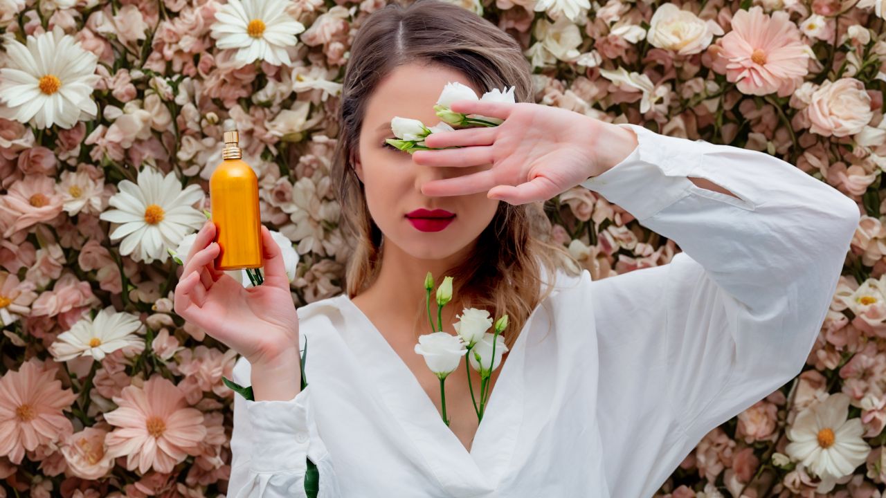 perfumes da Natura que prometem deixar você perfumada o dia inteiro em 2025