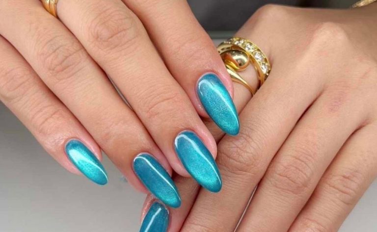 unhas azuis