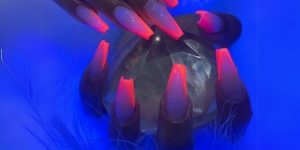 Unhas luminescentes francesinha (1)