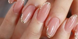 unhas francesinha brilhante